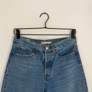 Levi’s Wedgie Straight Blue Jeans